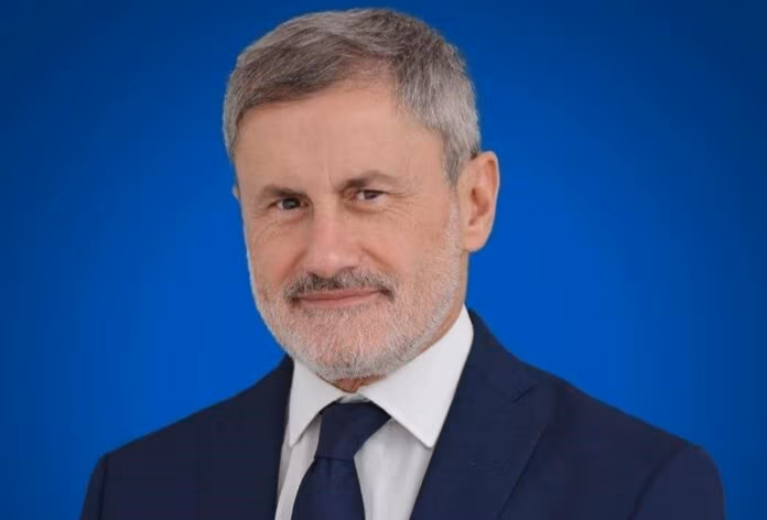 Alemanno “Dalla Sicilia deve partire il riscatto”, il Ponte “una follia”