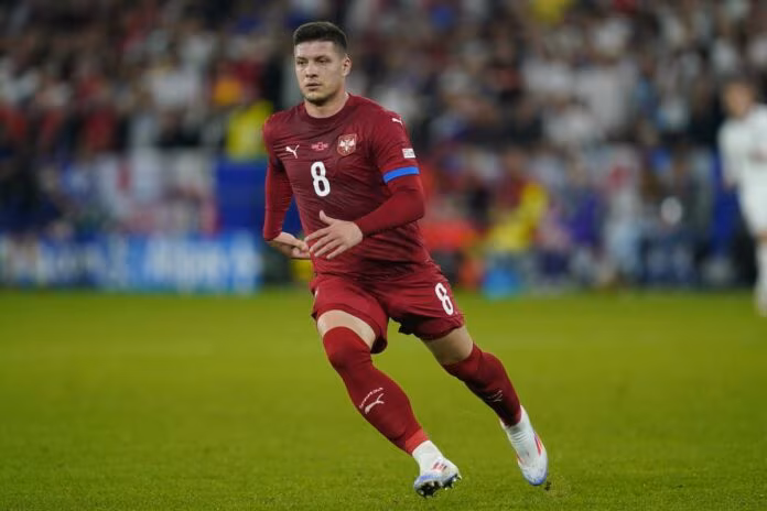 Jovic salva la Serbia in extremis, 1-1 con la Slovenia
