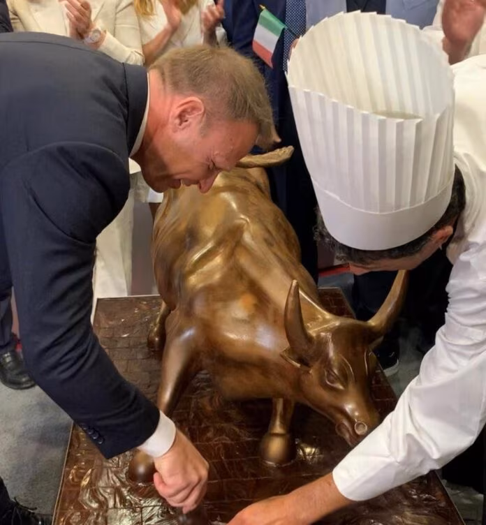 Toro di Wall Street di cioccolato, l’omaggio di Fiasconaro al Fancy Food