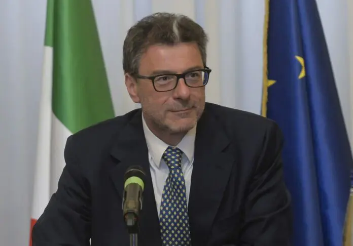 Giorgetti “Per diminuire debito non serve una manovra lacrime e sangue”