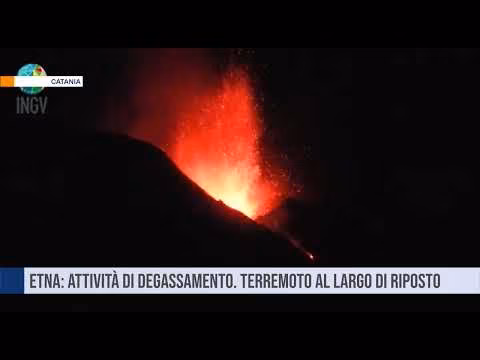 Catania. Etna: attività di degassamento