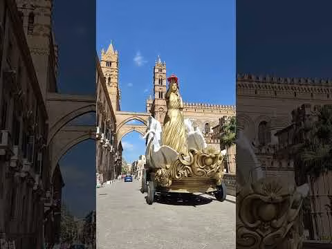 Carro Santa Rosalia alla Cattedrale di Palermo