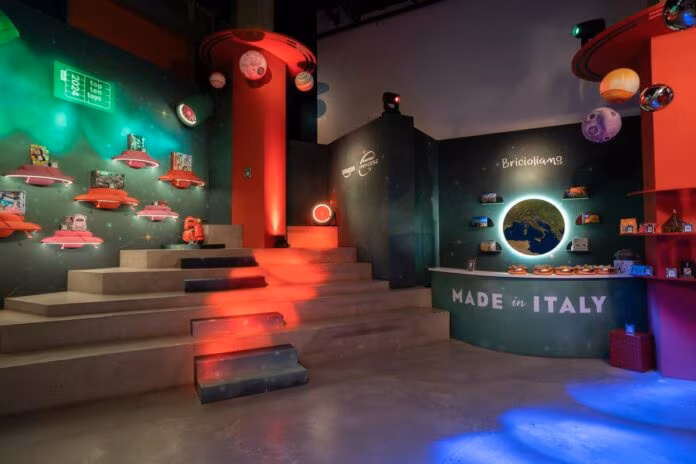 Apre a Milano il nuovo spazio immersivo Amazon Black Friday Universe