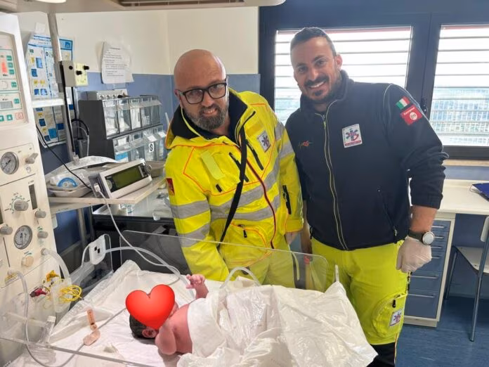 Due parti a Catania e Marsala grazie a operatori 118