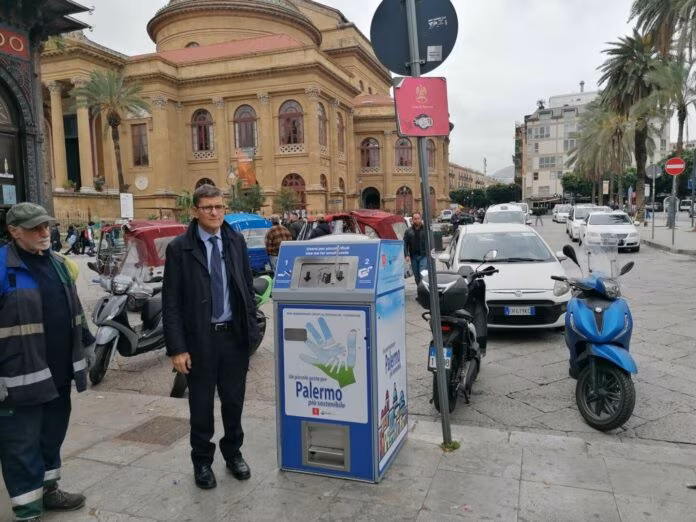 A Palermo ecco i nuovi cestini intelligenti a energia solare