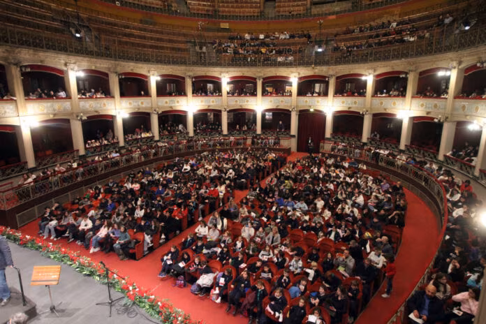 La scuola a teatro con FOSS, due gli appuntamenti a Palermo