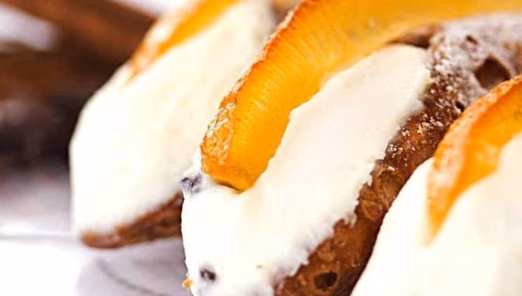 Cannolo, dettaglio (foto gamberorosso.it) - mediaoneonline.it