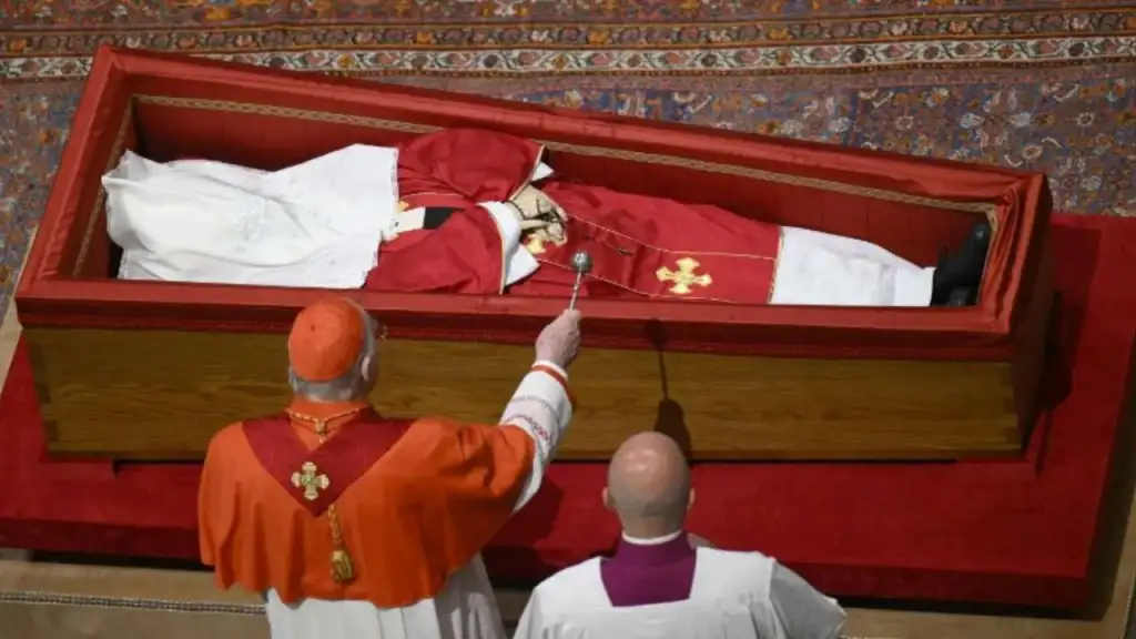 per-papa-francesco-oltre-250mila-persone-a-roma-il-giorno-dellultimo-saluto