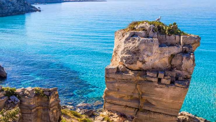 il mare nella splendida Favignana (foto touringclub) - mediaoneonline.it