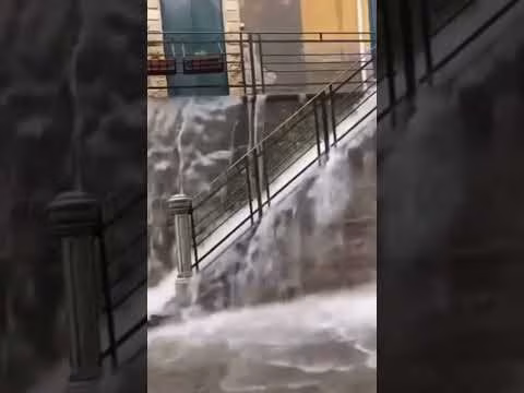 Pioggia incessante sulle Madonie qui siamo a Gangi dove si sono formate delle vere e proprie cascate