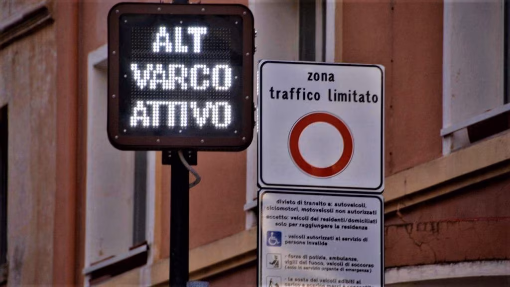 ztl varco (foto missionline) - mediaoneonline.it