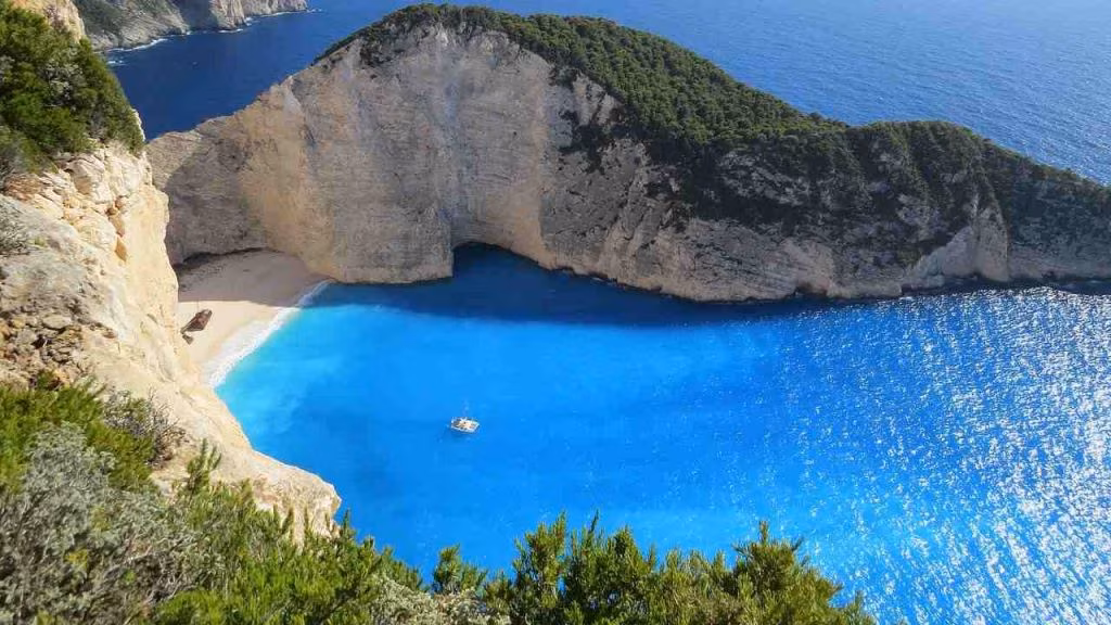 La meravigliosa spiaggia di Corfù (foto pixabay) - mediaoneonline.it