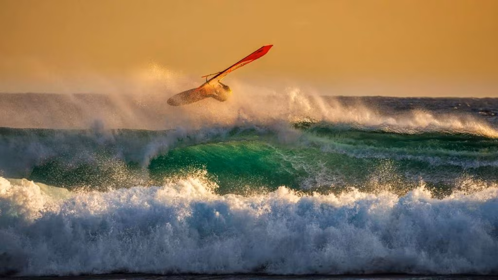 windsurf (foto pexels) - mediaoneonline.it