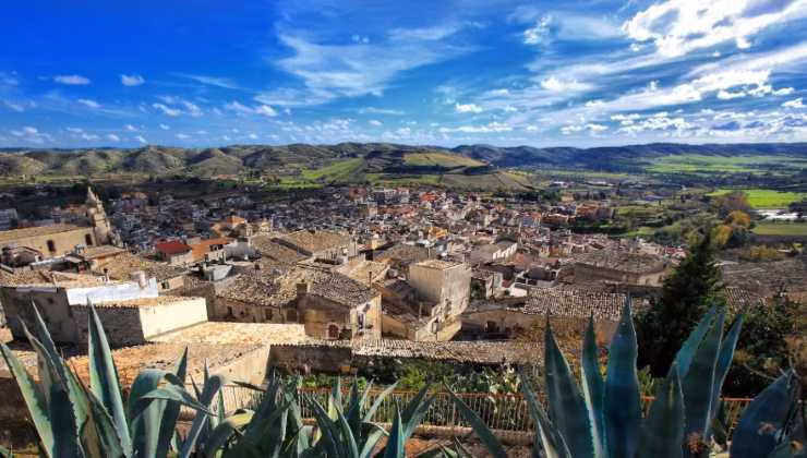 foto del comune visto dall'alto (foto comunegiarratana) - mediaoneonline.it (1)