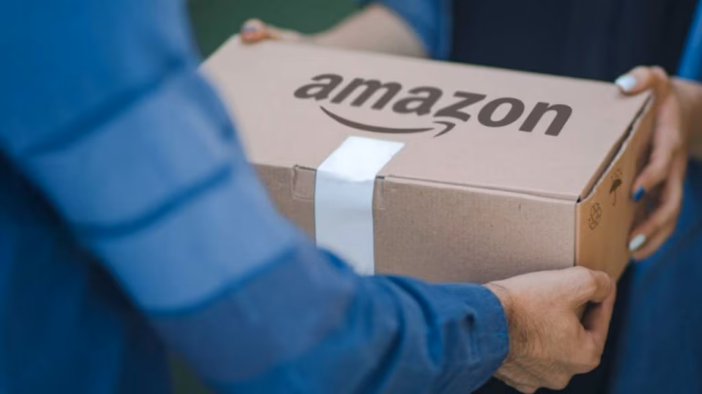 foto pacco amazon (foto amazon) - mediaoneonline.it