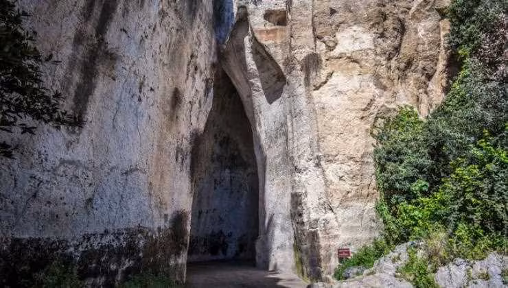 l'orecchio grotta siciliana - foto mediaoneonline.it