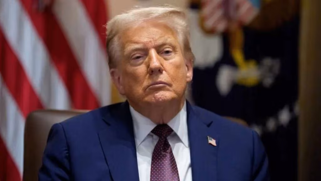 trump (foto italpress) - mediaoneonline.it (1)