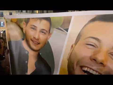 Paolo Taormina, fiaccolata a Palermo: duemila in piazza, mamma e sorella in prima fila