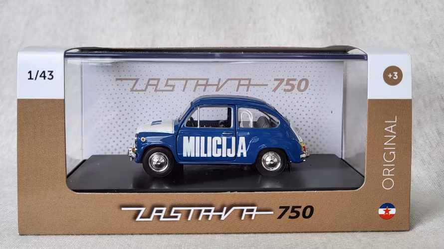Miniature Crvena Zastava