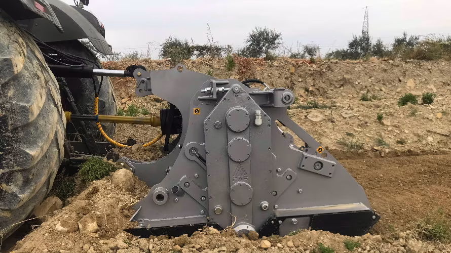 NUDIMO VRHUNSKE STORITVE AVTOPREVOZNIŠTVA TER GRADBENE MEHANIZACIJE