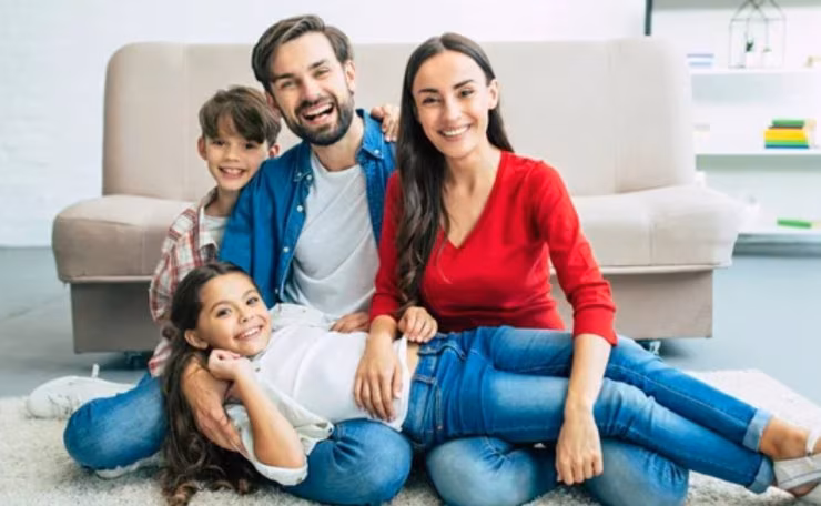 Famiglia felice (Depositphotos foto) - www.systemcue.it