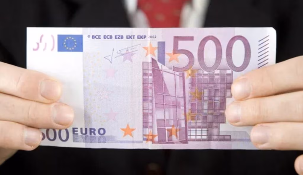 500 euro (Depositphotos foto) - www.systemcue.it