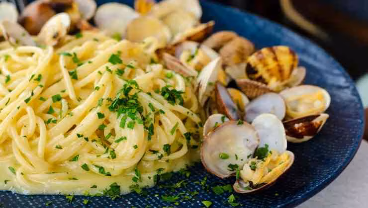 Spaghetti vongole Cannavacciuolo (foto primochef.it) - teleone.it
