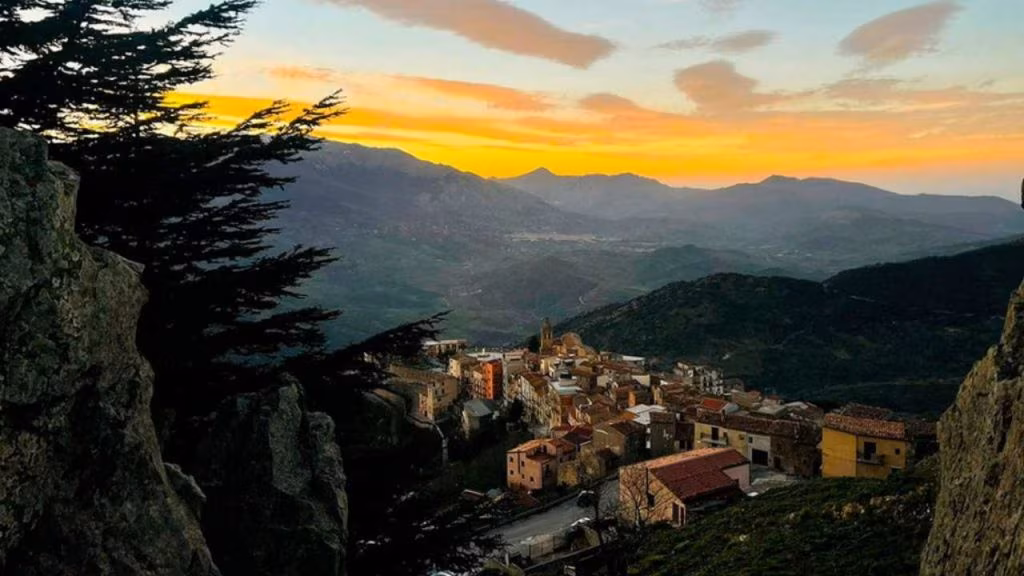 Il panorama dal Castello (foto italiachecambia.org) - teleone.it