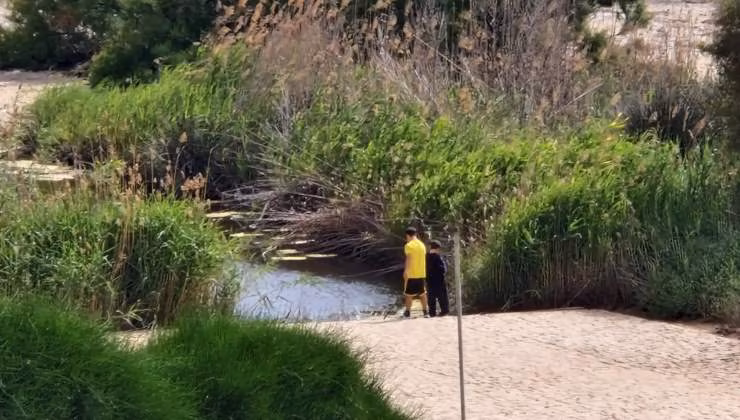 Situazione difficile nella bellissima spiaggia (foto lasicilia.it) - teleone.it