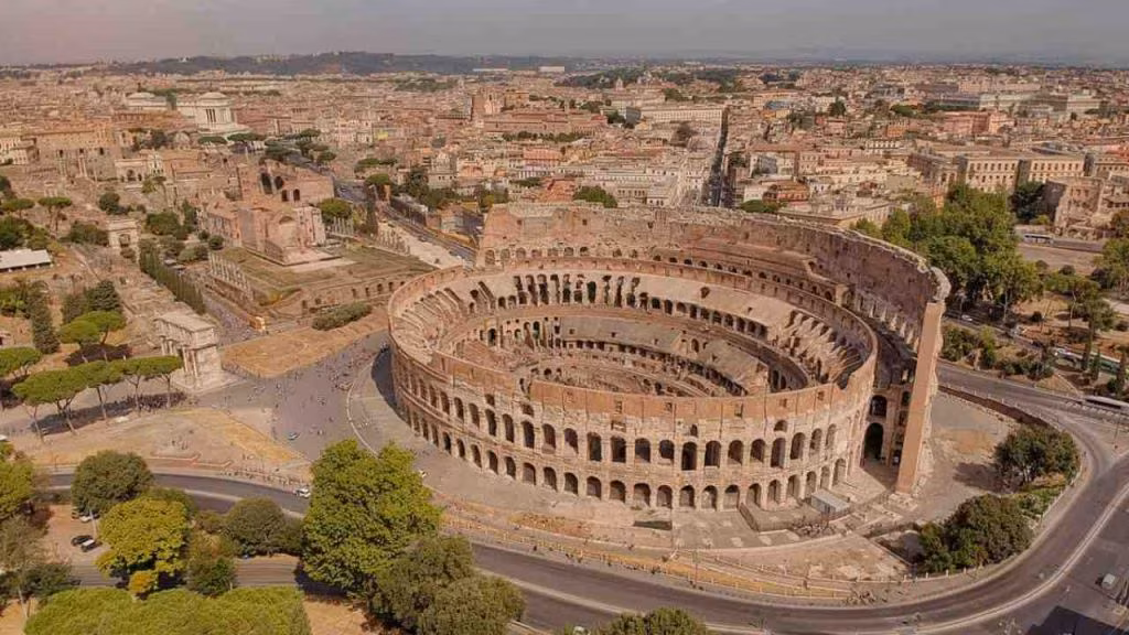 l'area del Colosseo di Roma (foto wikipedia) - teleone.it