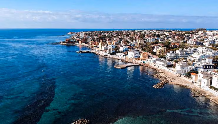 la cittadina di mare (foto visitsantamarinella) - teleone.it