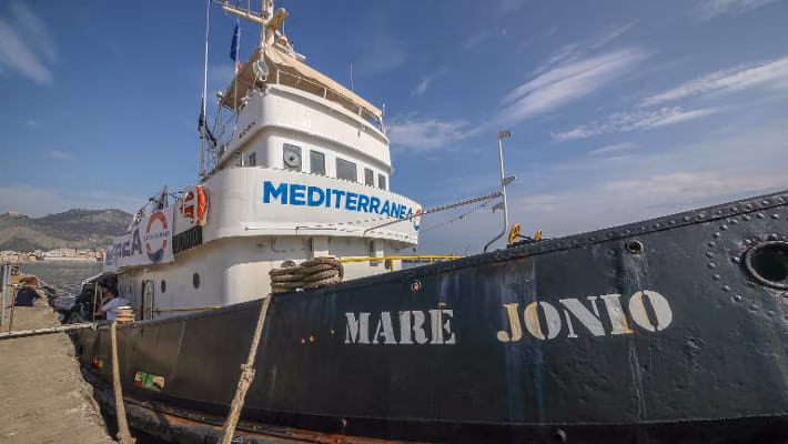 mare jonio nave
