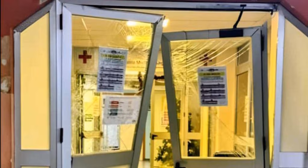 pronto soccorso vetrina spaccata